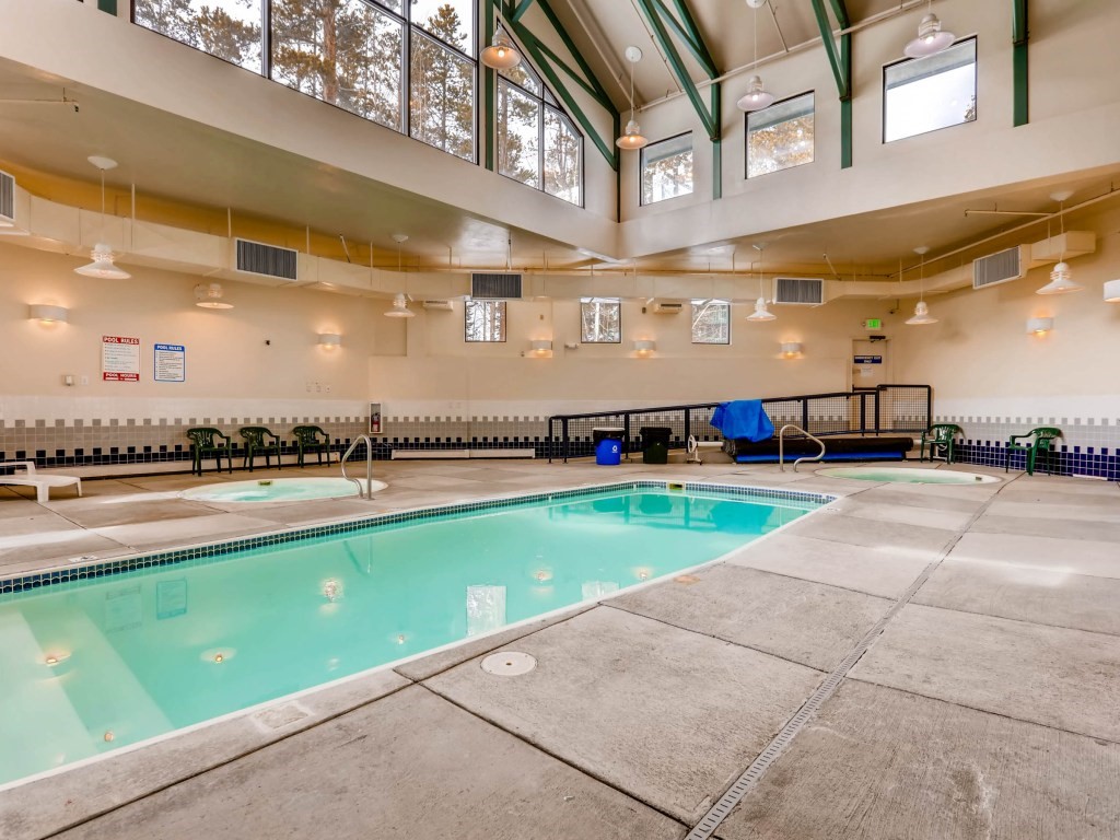 4200 Lodge Pole CIRCLE 205