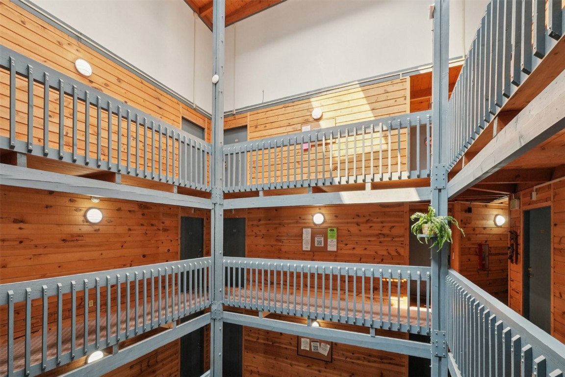 4200 Lodge Pole CIRCLE 205