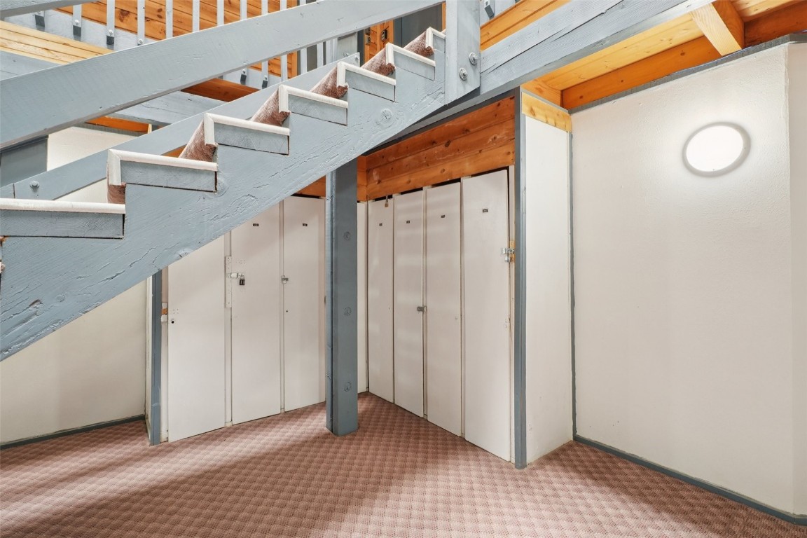 4200 Lodge Pole CIRCLE 205