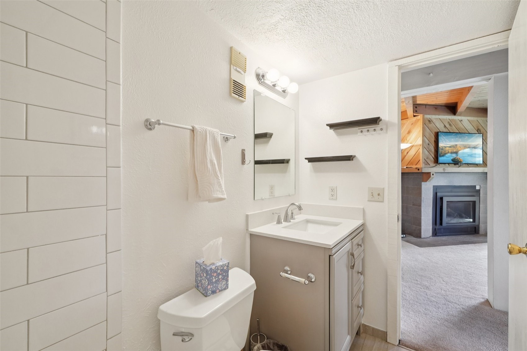 4200 Lodge Pole CIRCLE 205