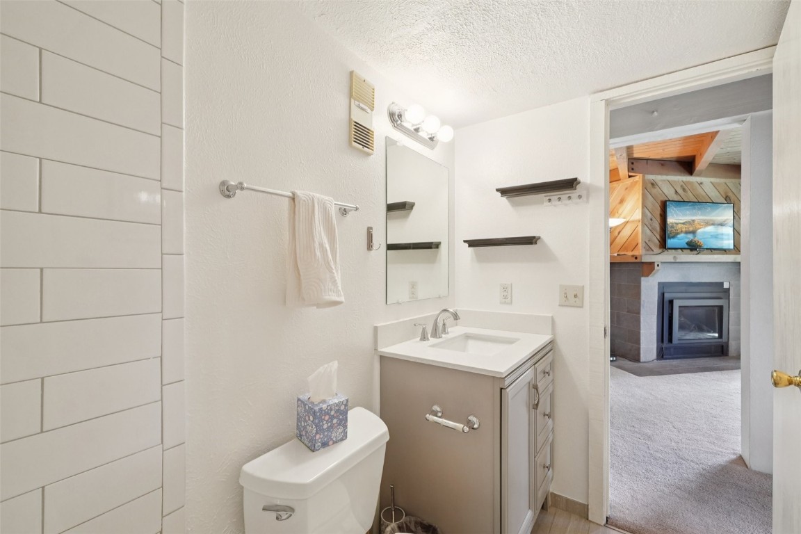 4200 Lodge Pole CIRCLE 205