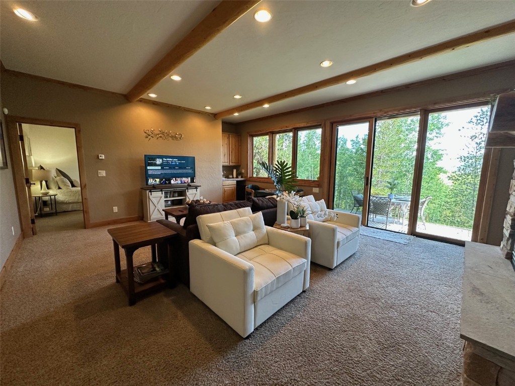 368 Black Hawk CIRCLE
