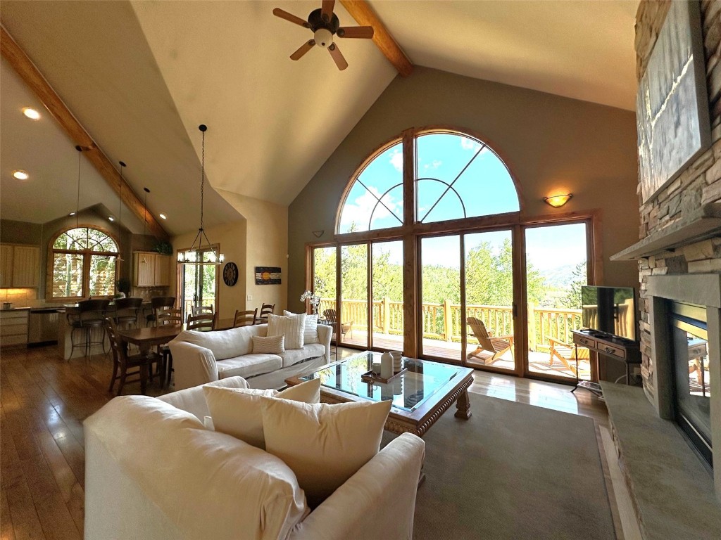 368 Black Hawk CIRCLE