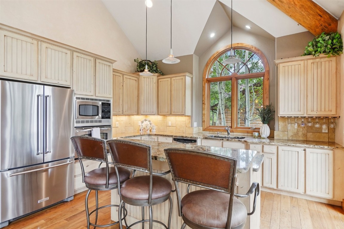368 Black Hawk CIRCLE