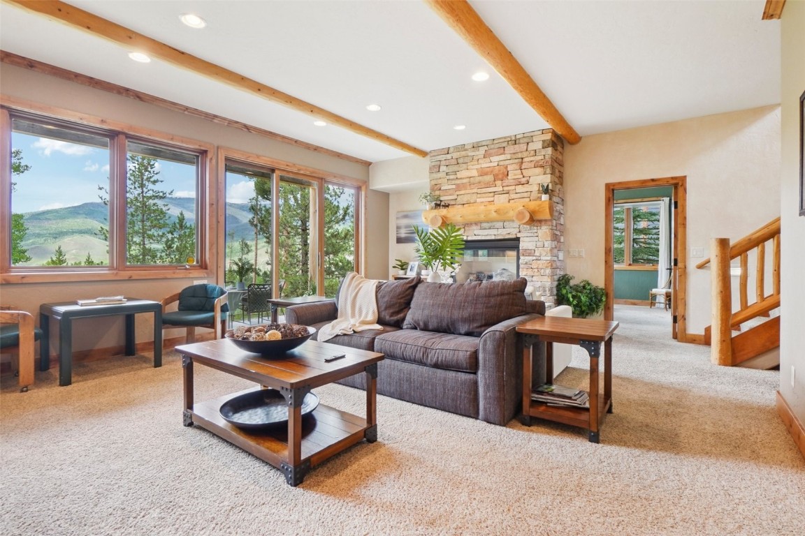 368 Black Hawk CIRCLE