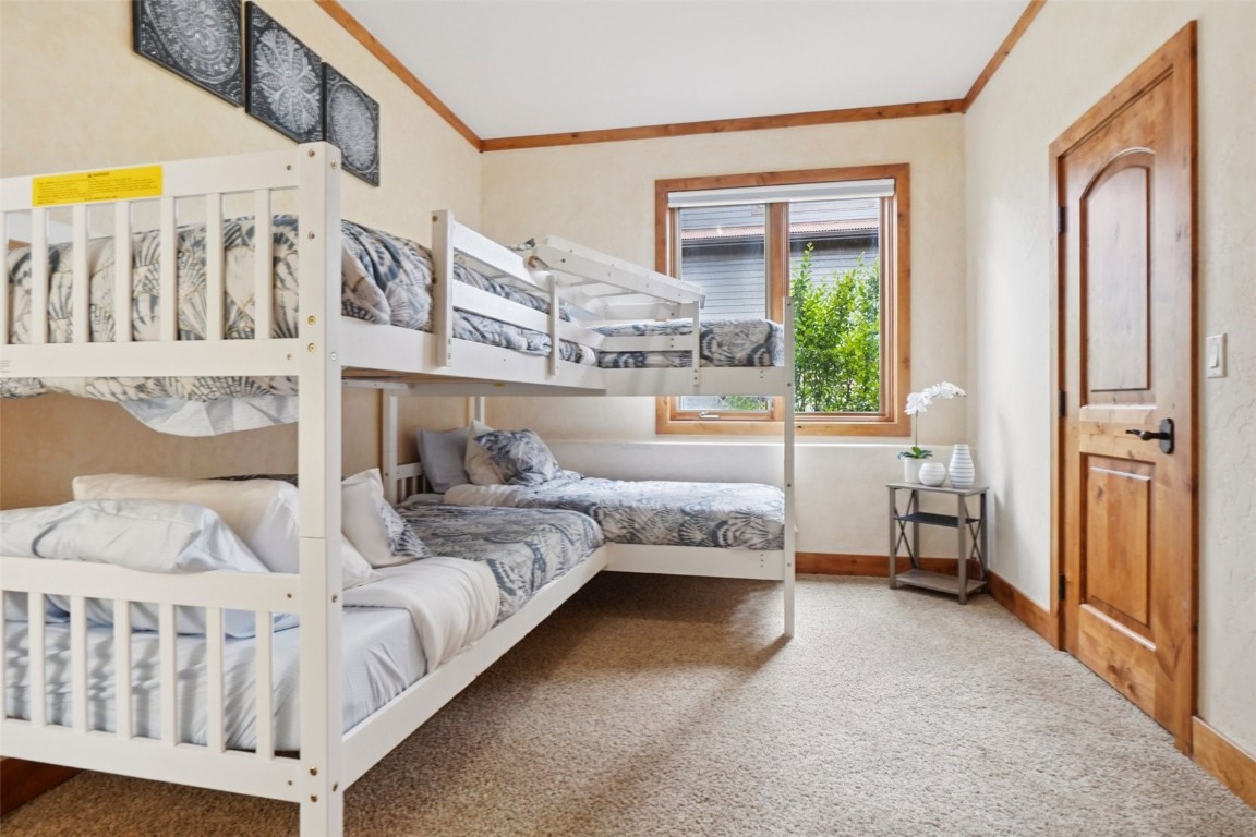 368 Black Hawk CIRCLE