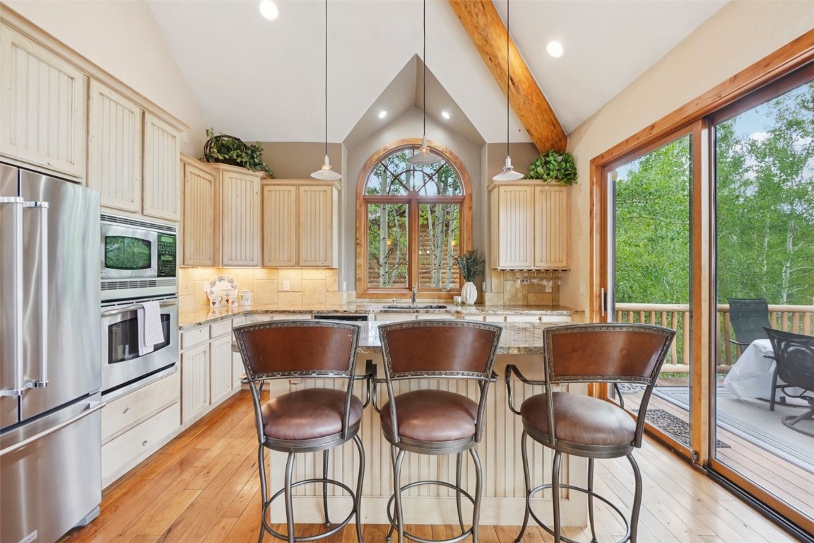 368 Black Hawk CIRCLE