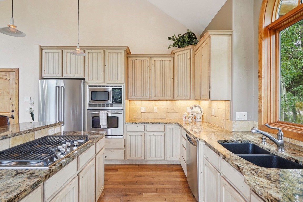 368 Black Hawk CIRCLE