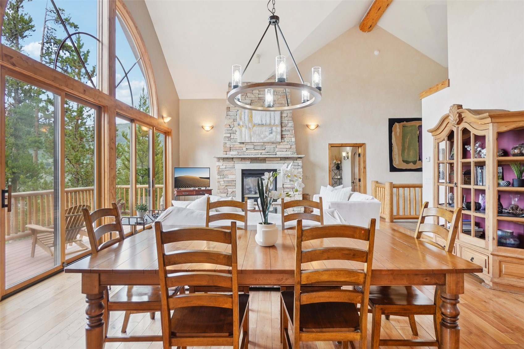 368 Black Hawk CIRCLE