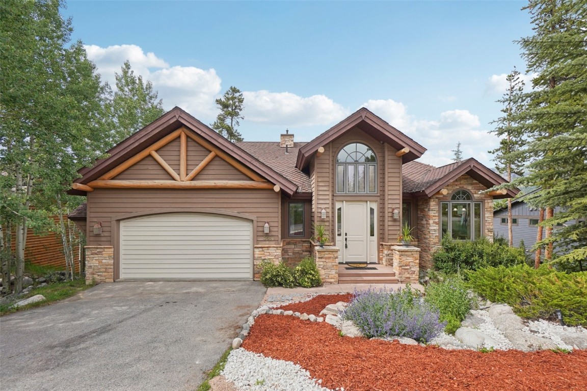 368 Black Hawk CIRCLE