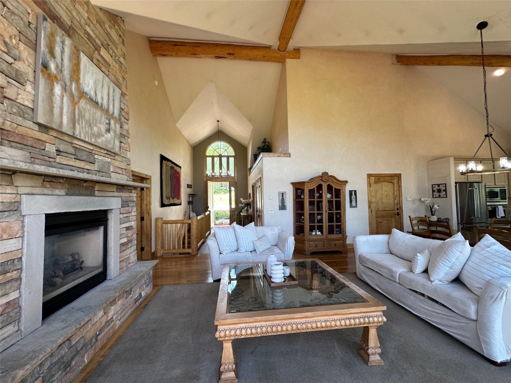 368 Black Hawk CIRCLE