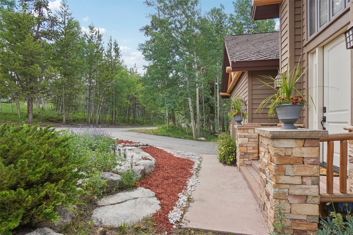 368 Black Hawk CIRCLE