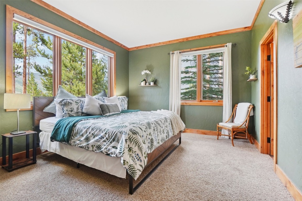 368 Black Hawk CIRCLE