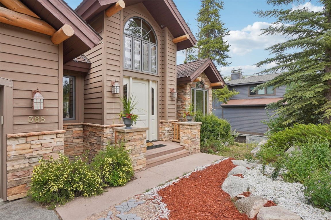 368 Black Hawk CIRCLE