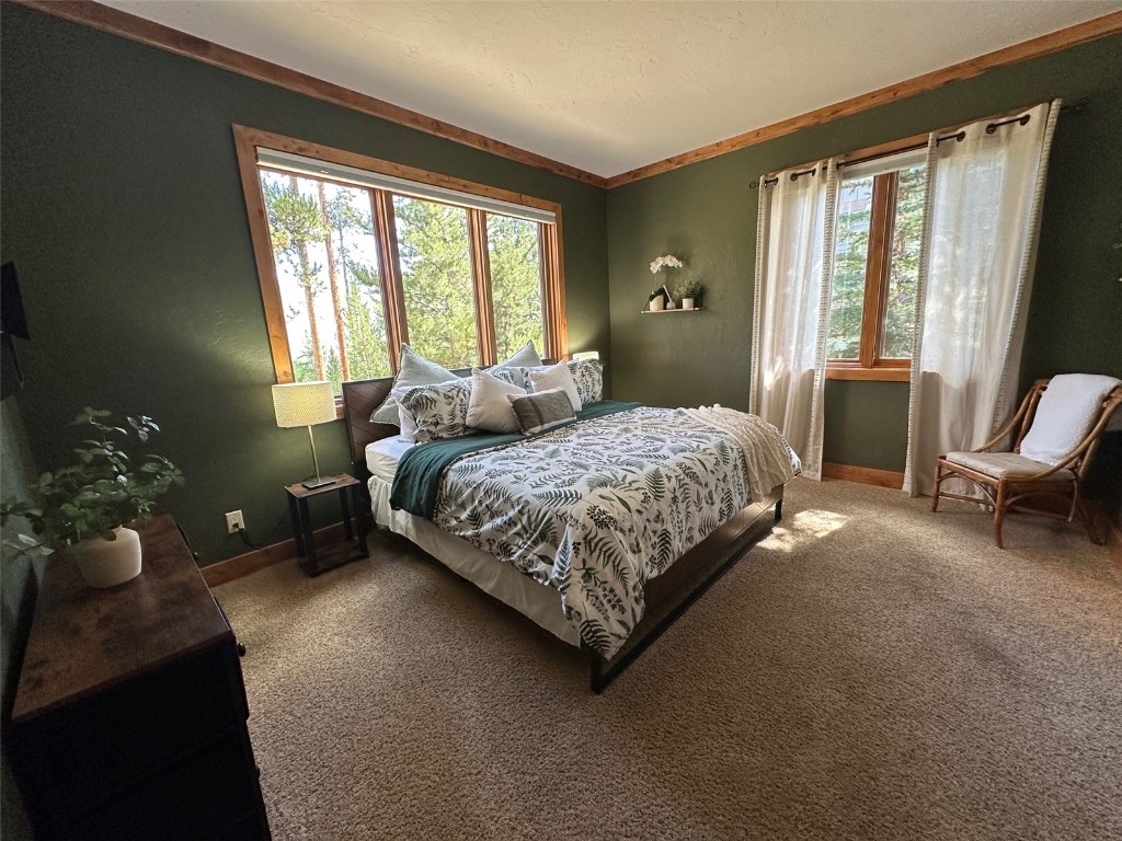 368 Black Hawk CIRCLE