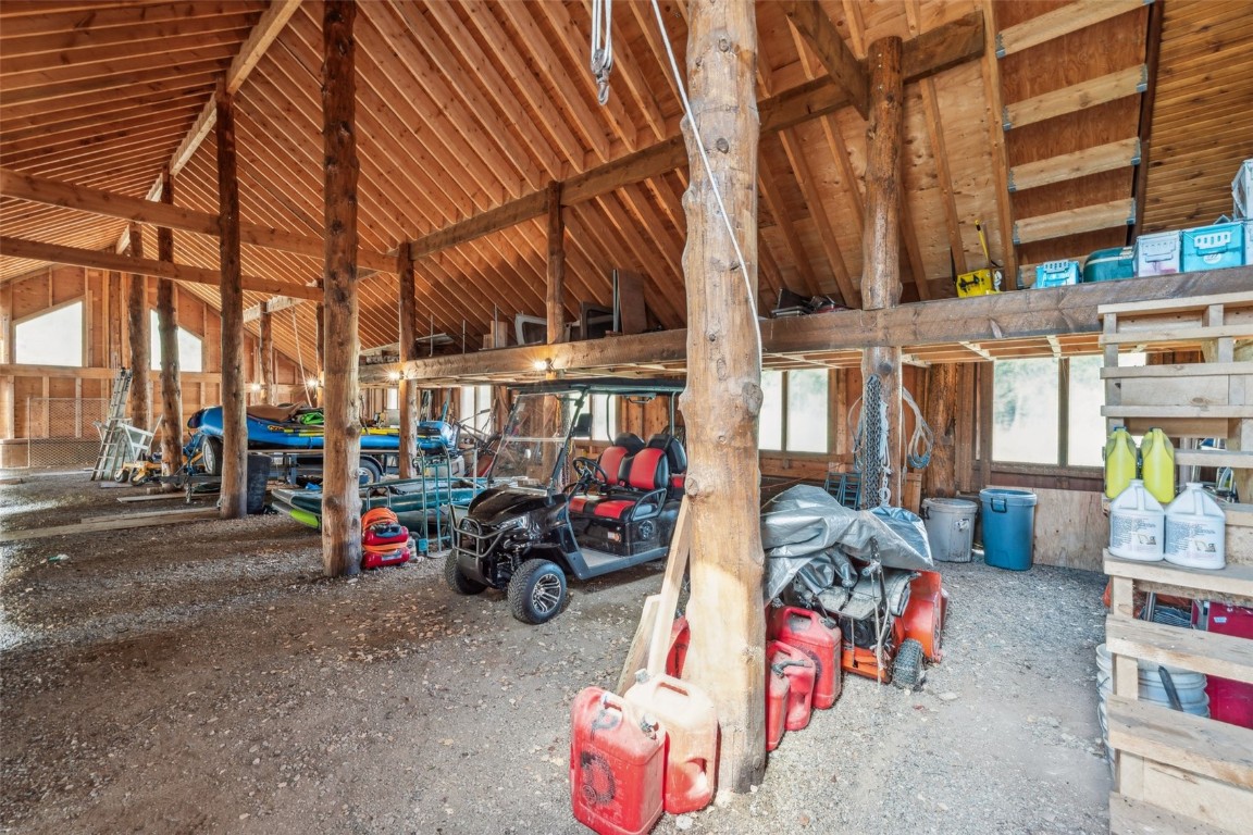 733 Spring Creek Ranch ROAD