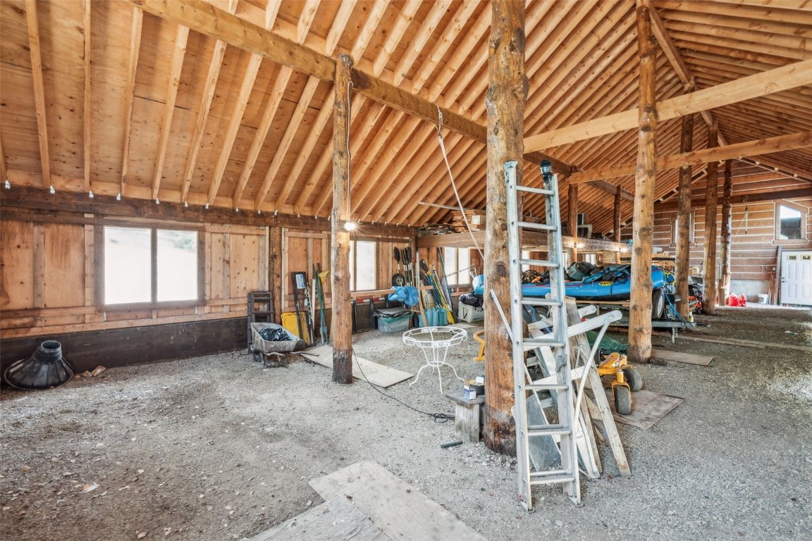 733 Spring Creek Ranch ROAD