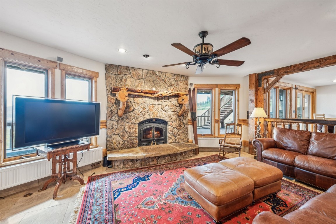 733 Spring Creek Ranch ROAD