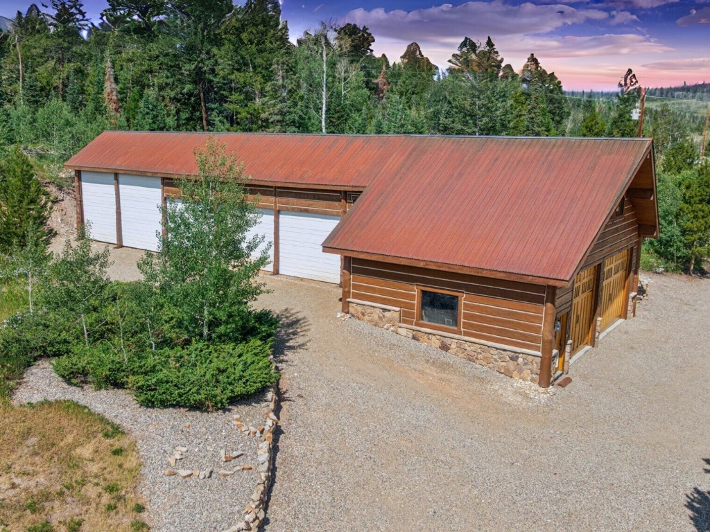 733 Spring Creek Ranch ROAD