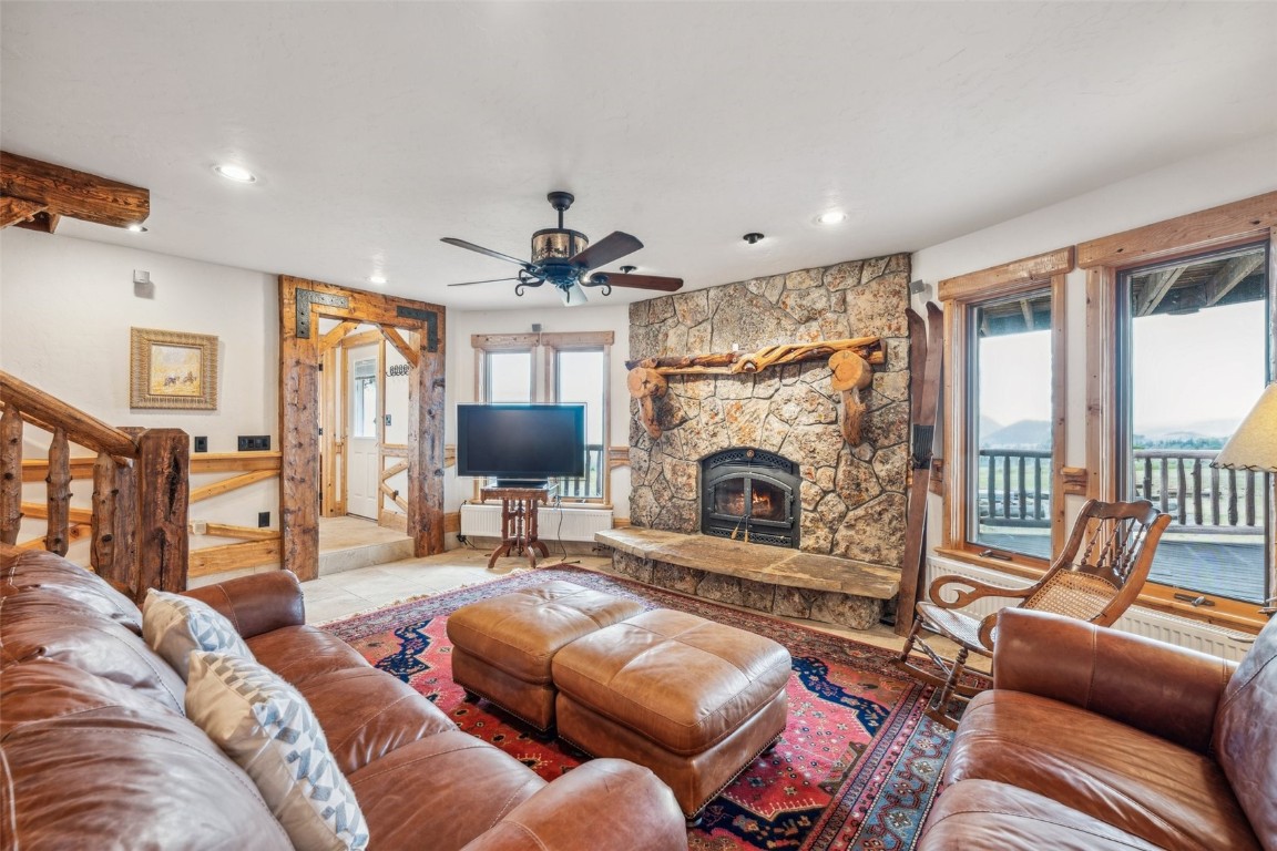 733 Spring Creek Ranch ROAD