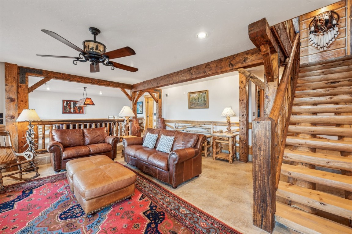 733 Spring Creek Ranch ROAD