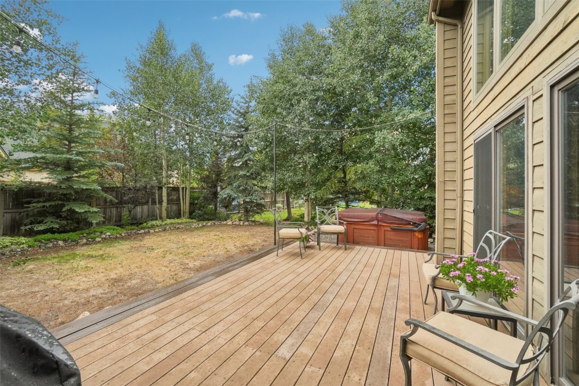 32 Hawn DRIVE