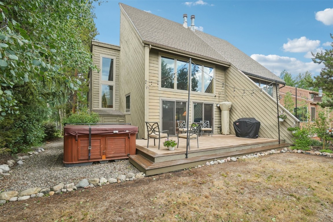 32 Hawn DRIVE