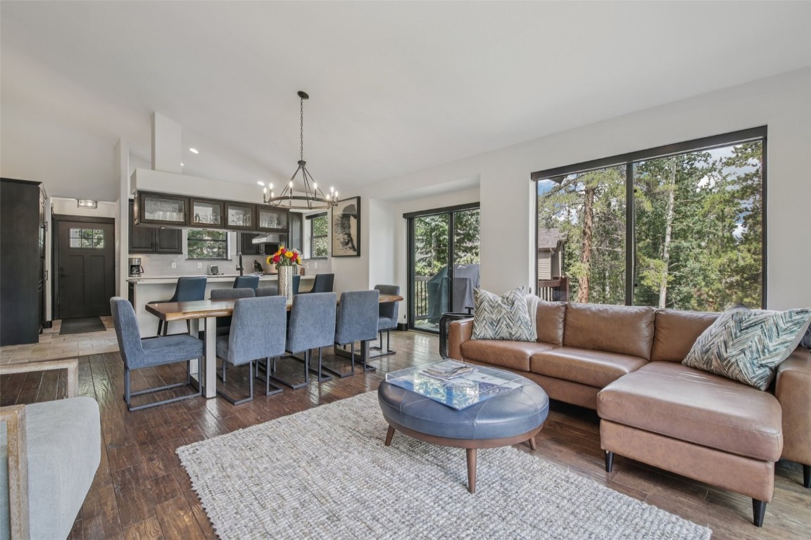 349 Park Forest DRIVE