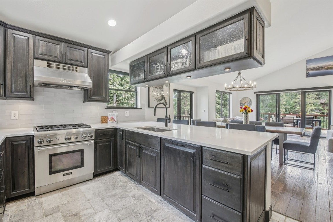 349 Park Forest DRIVE