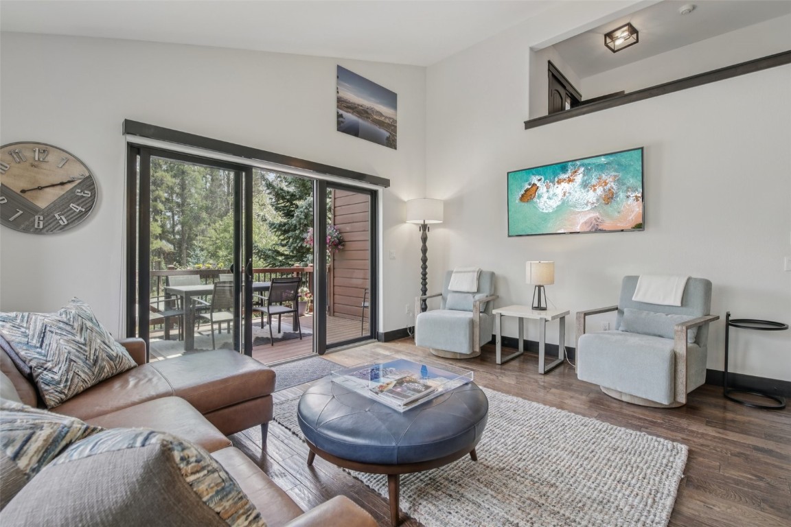 349 Park Forest DRIVE