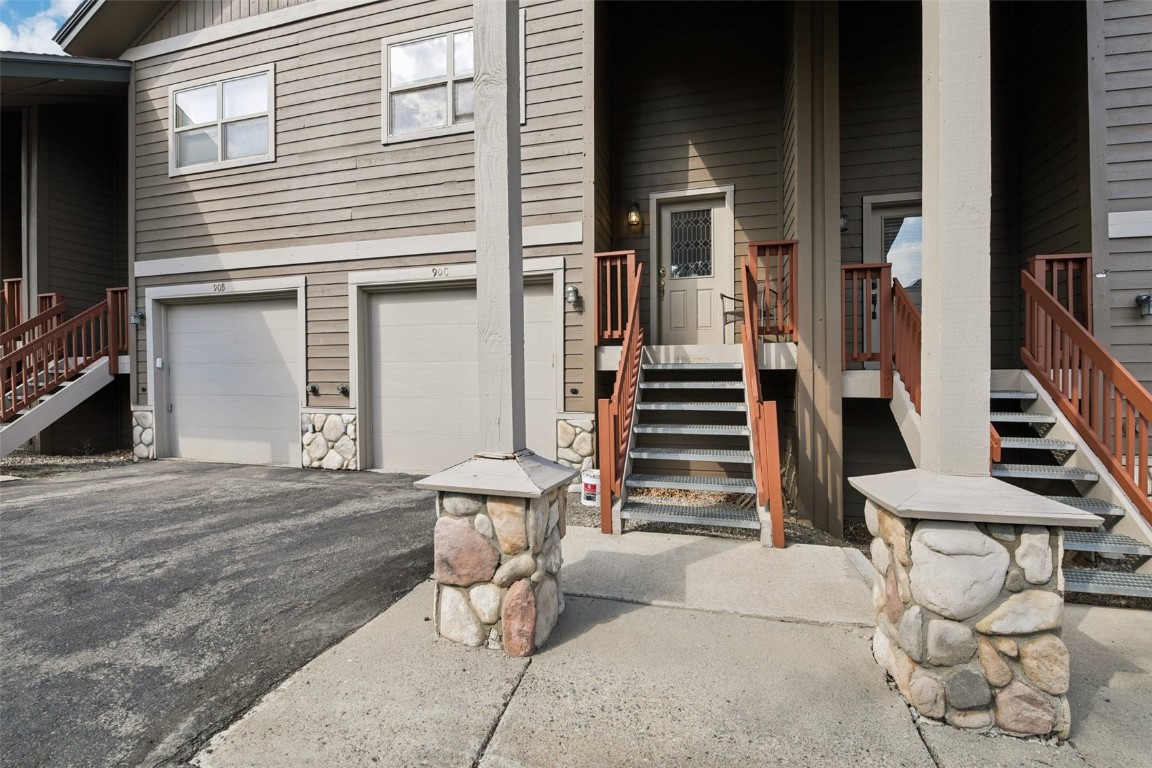 90 Wildernest COURT 90C