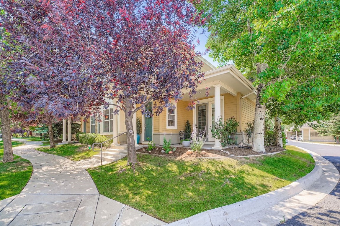 264 Founders AVENUE 264