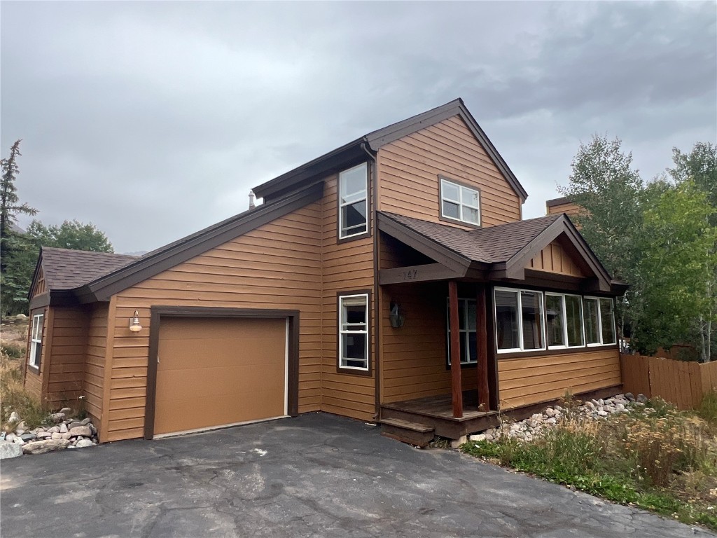 147 Blue Grouse LANE