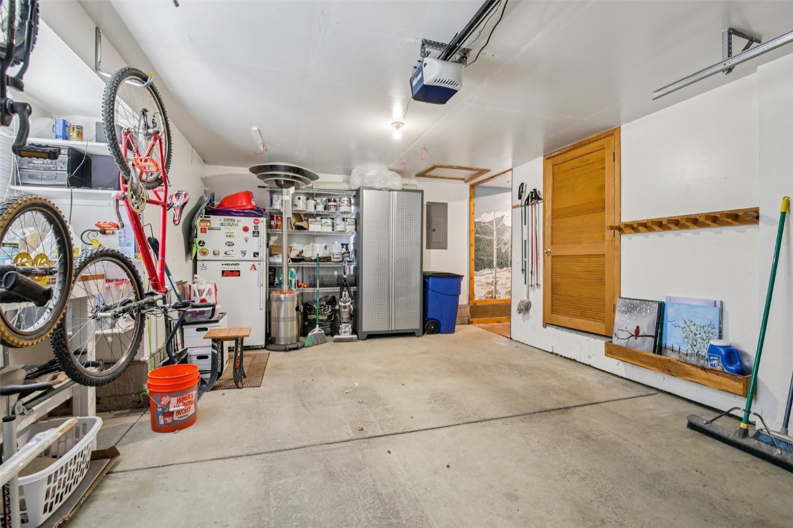 147 Blue Grouse LANE