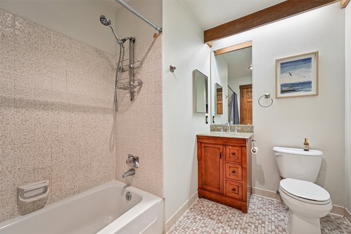 210 E La Bonte STREET 131