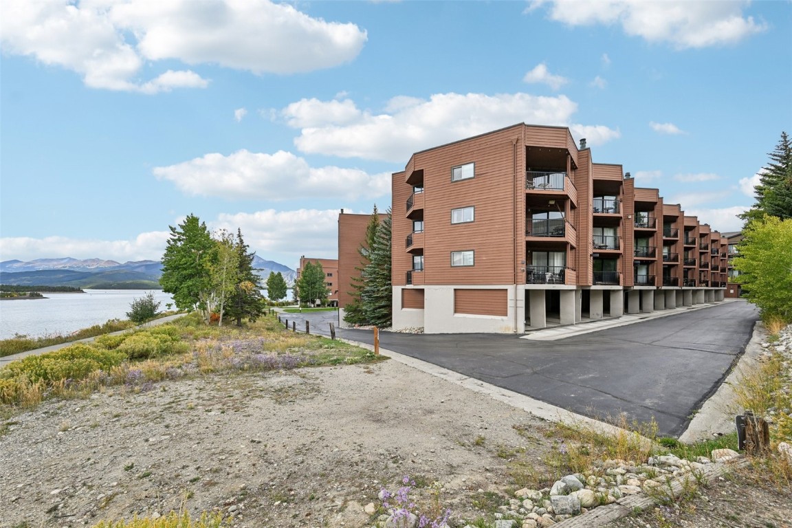 210 E La Bonte STREET 131