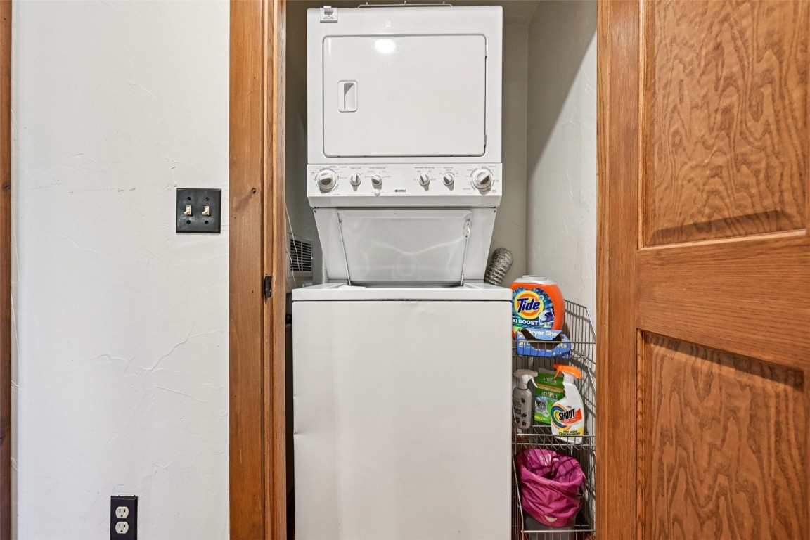 210 E La Bonte STREET 131