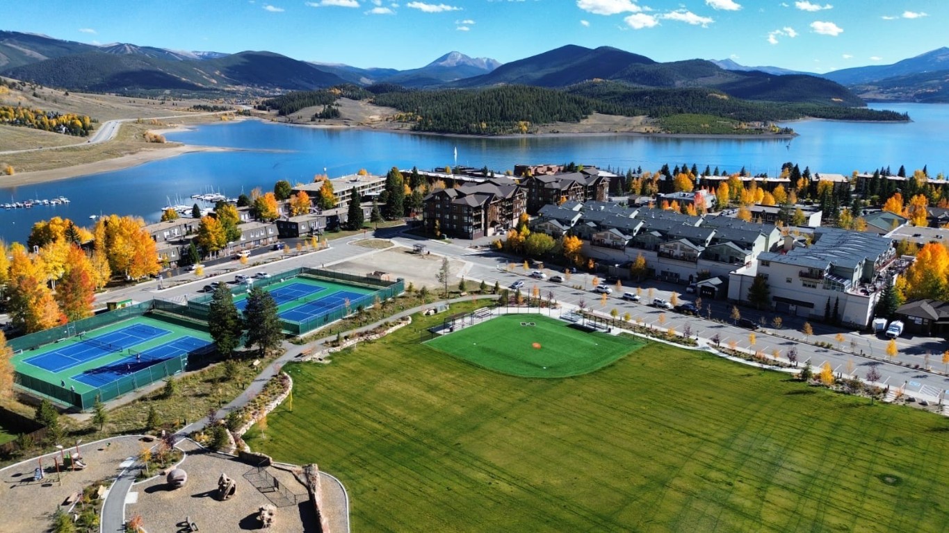 210 E La Bonte STREET 131