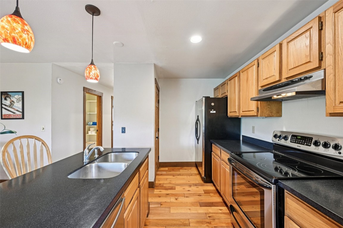 210 E La Bonte STREET 131