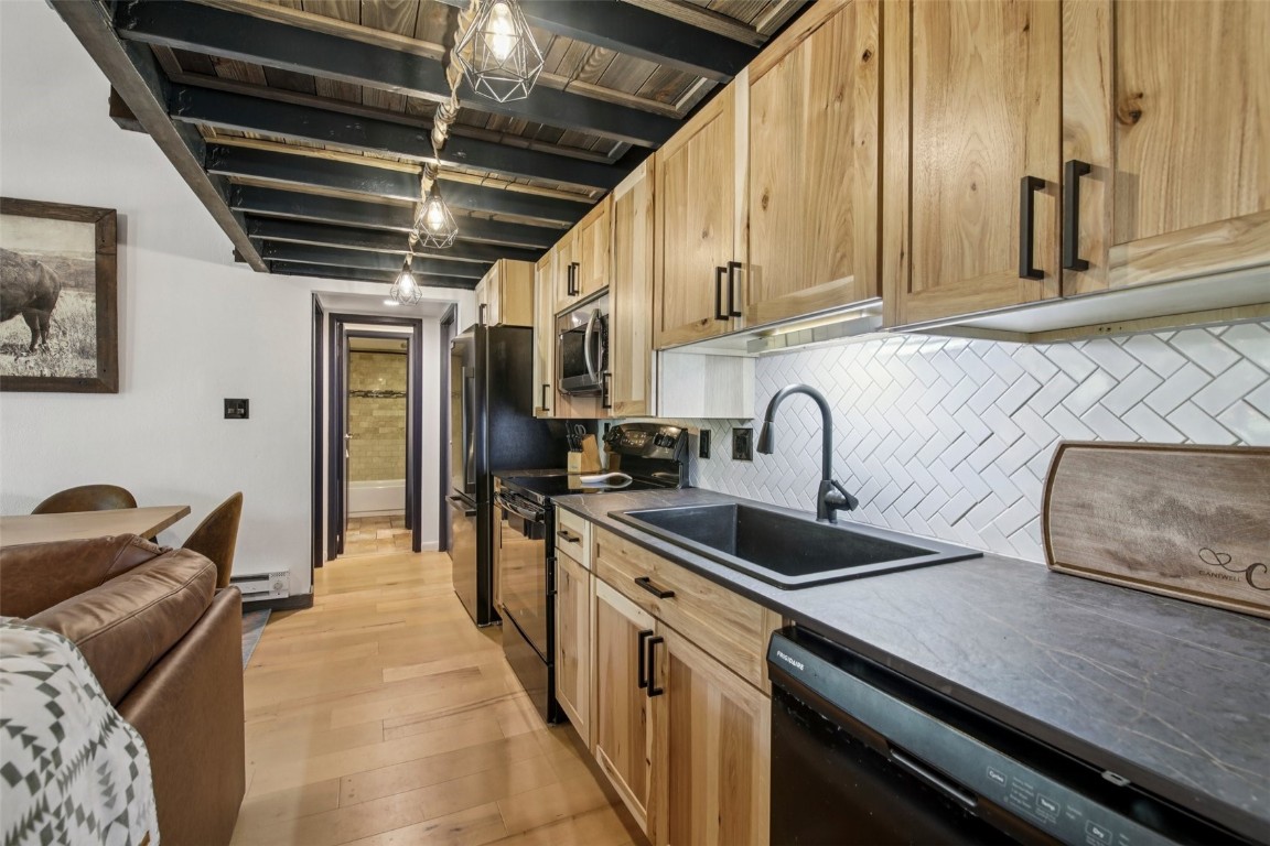 433 Wild Irishman ROAD 11304