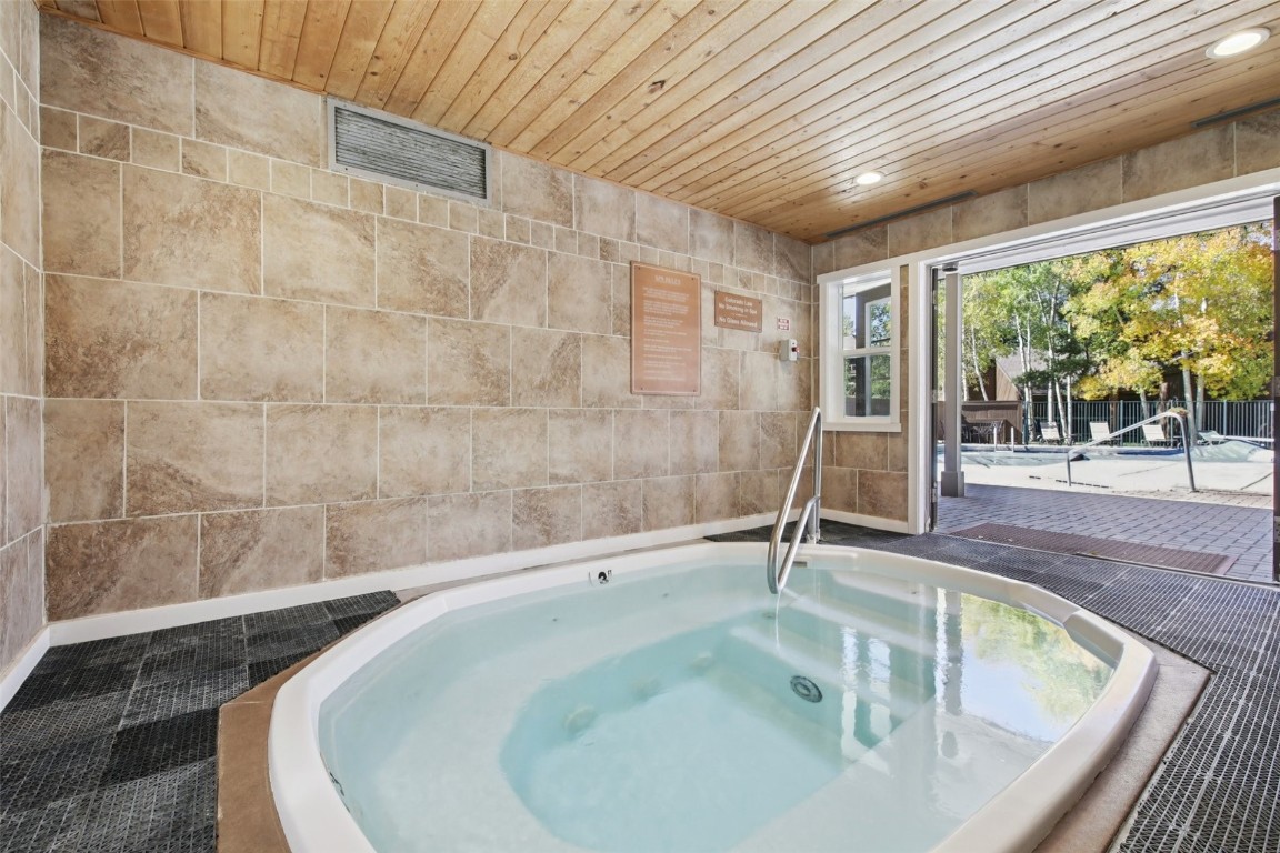 433 Wild Irishman ROAD 11304