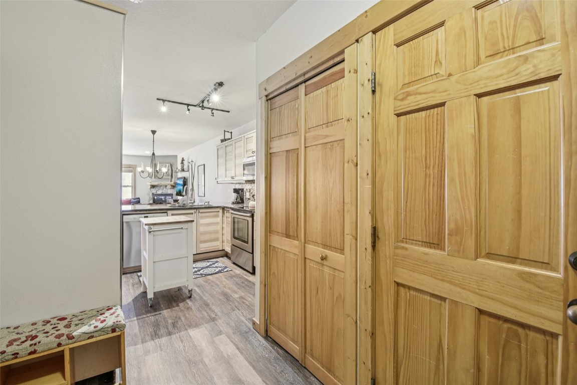 22784 Us Highway 6 2615