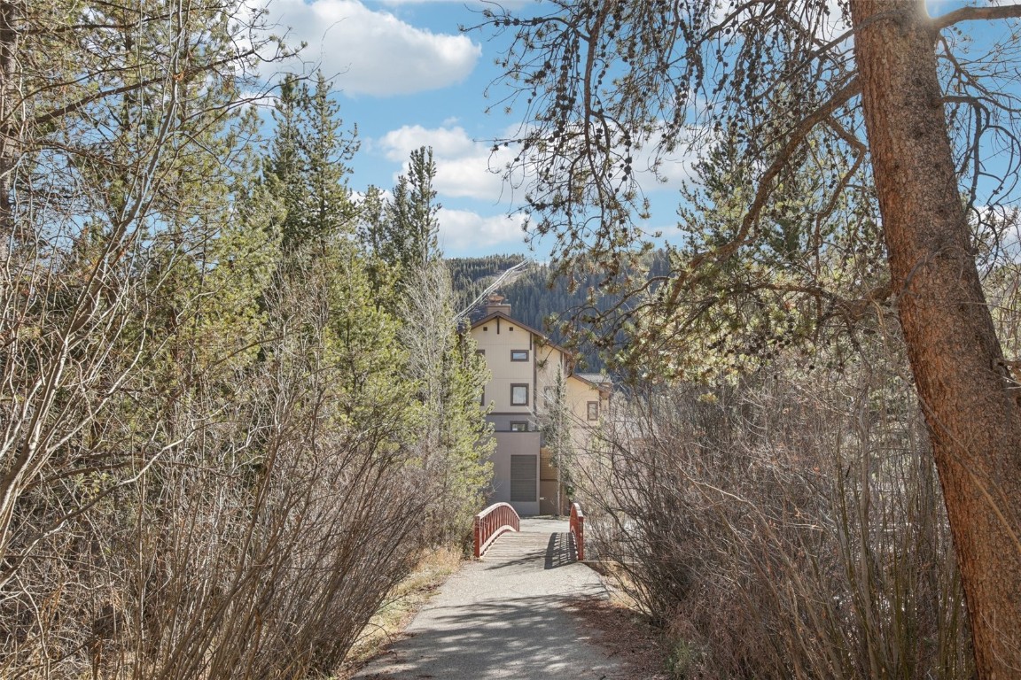 22784 Us Highway 6 2615