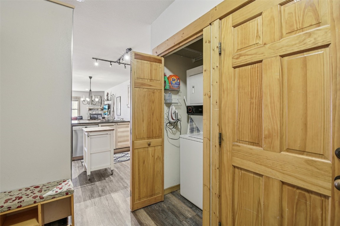 22784 Us Highway 6 2615