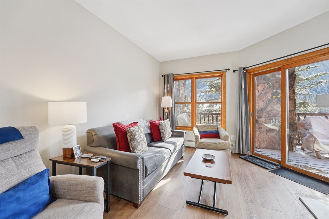 22714 Us Highway 6 5971