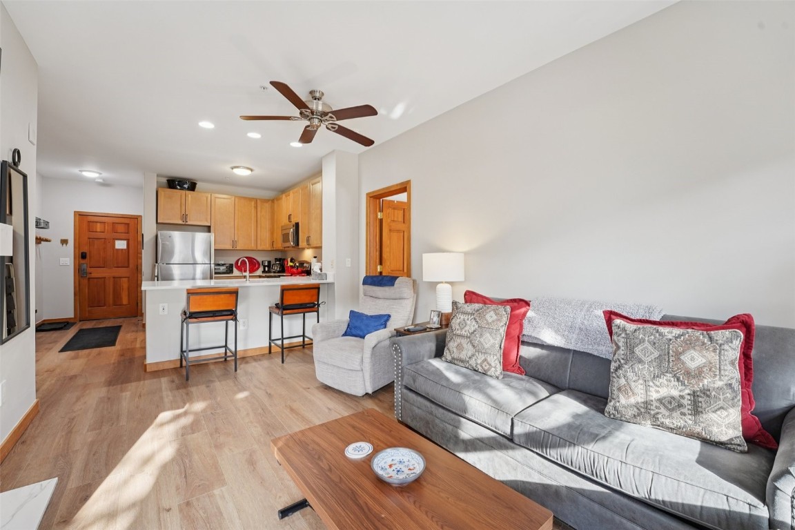 22714 Us Highway 6 5971