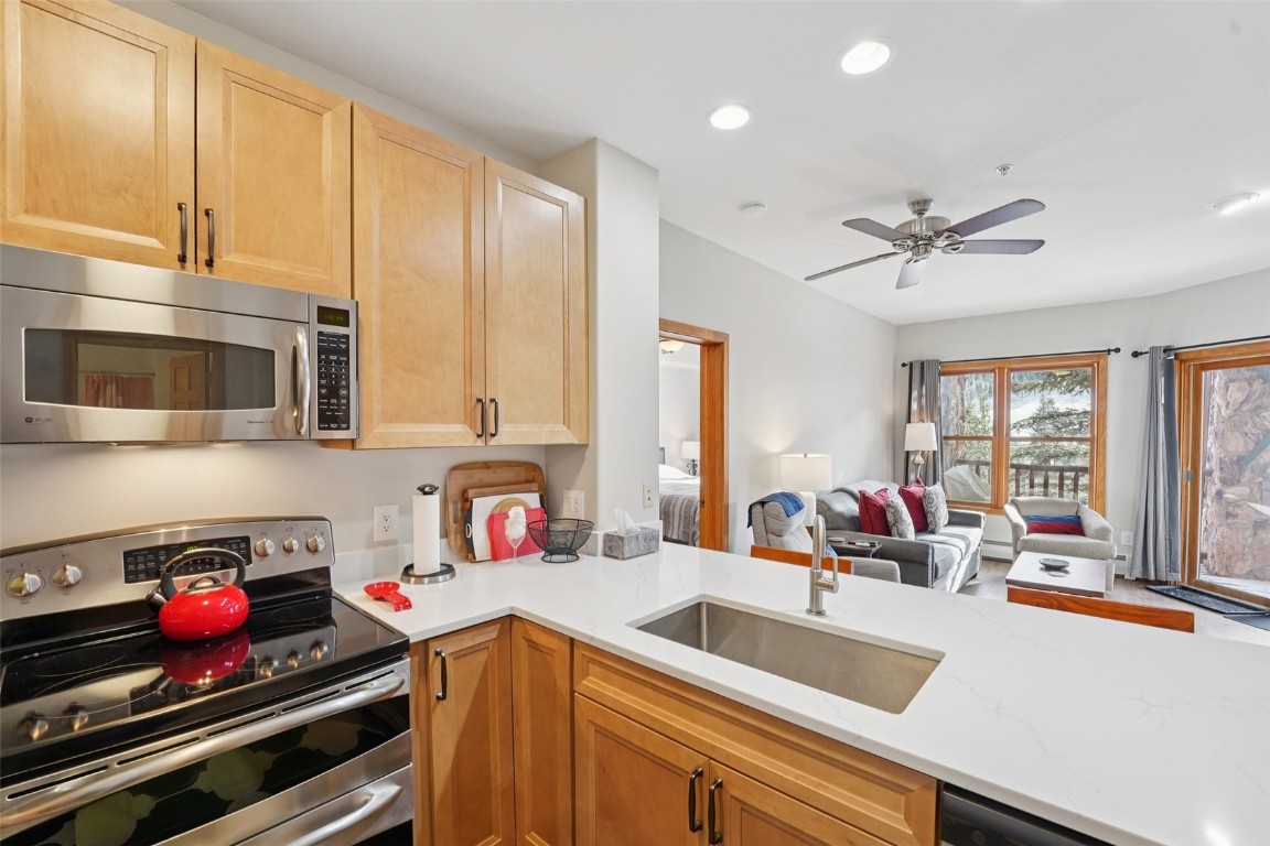 22714 Us Highway 6 5971