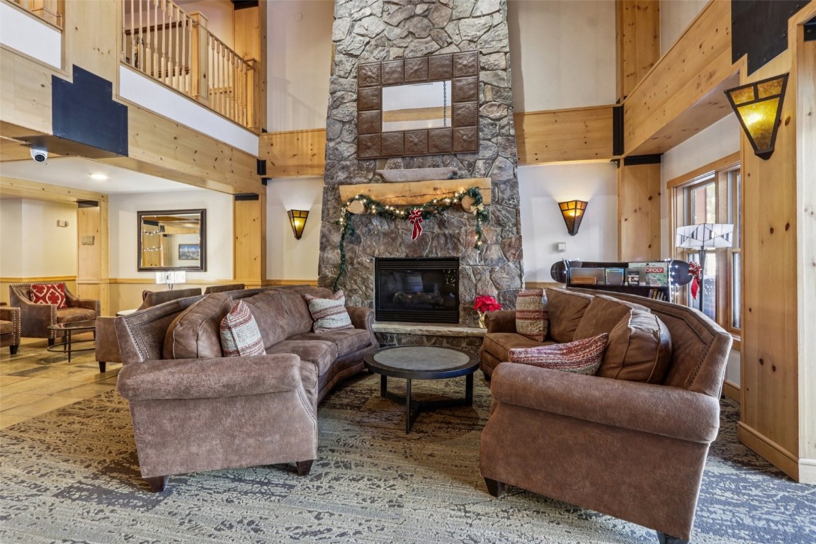 105 Wheeler CIRCLE 403