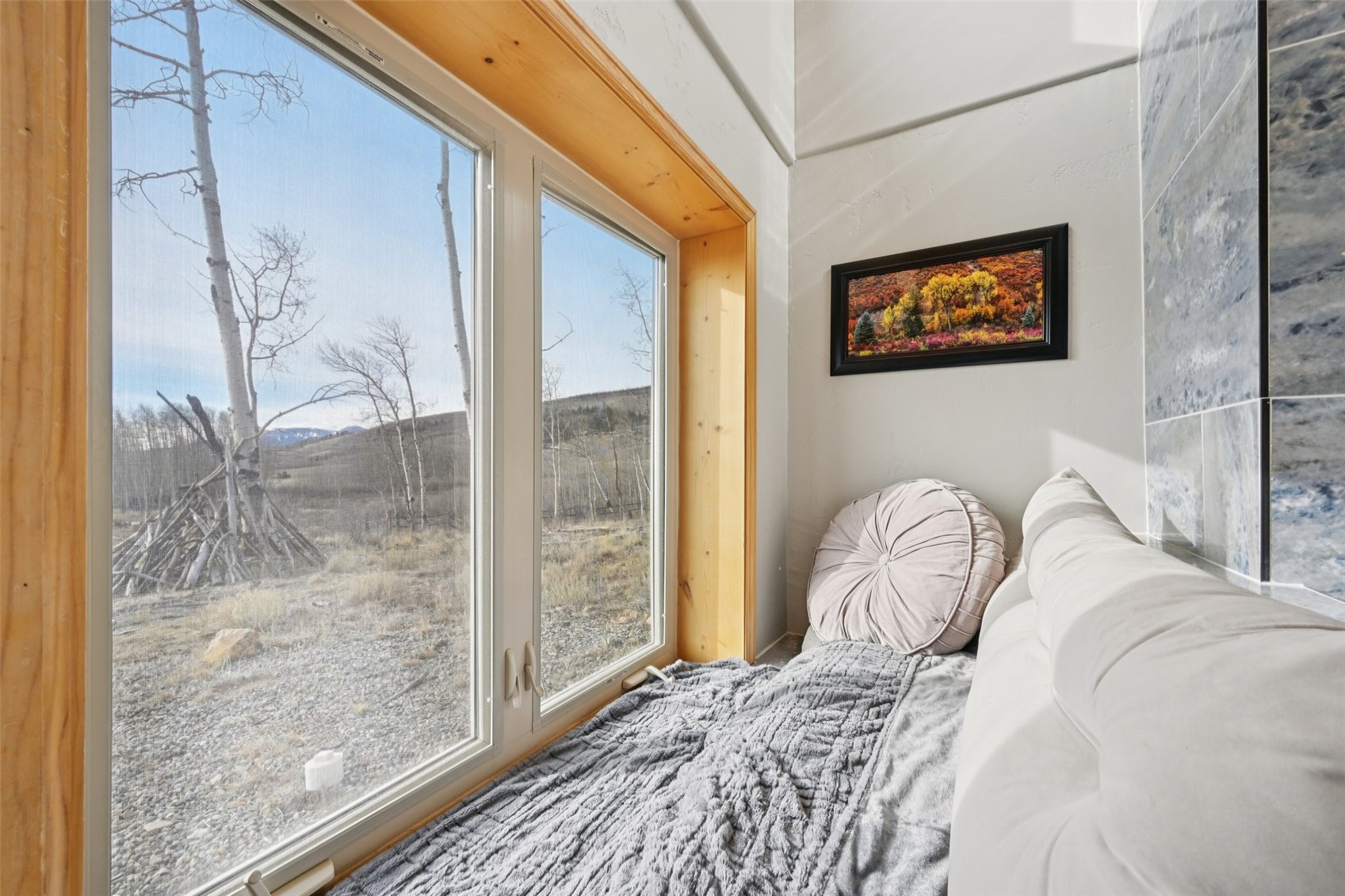 1499 Sheep Ridge ROAD