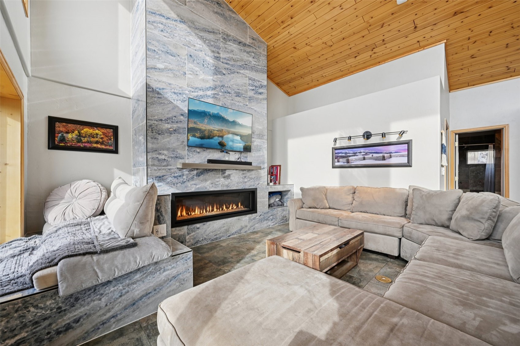 1499 Sheep Ridge ROAD